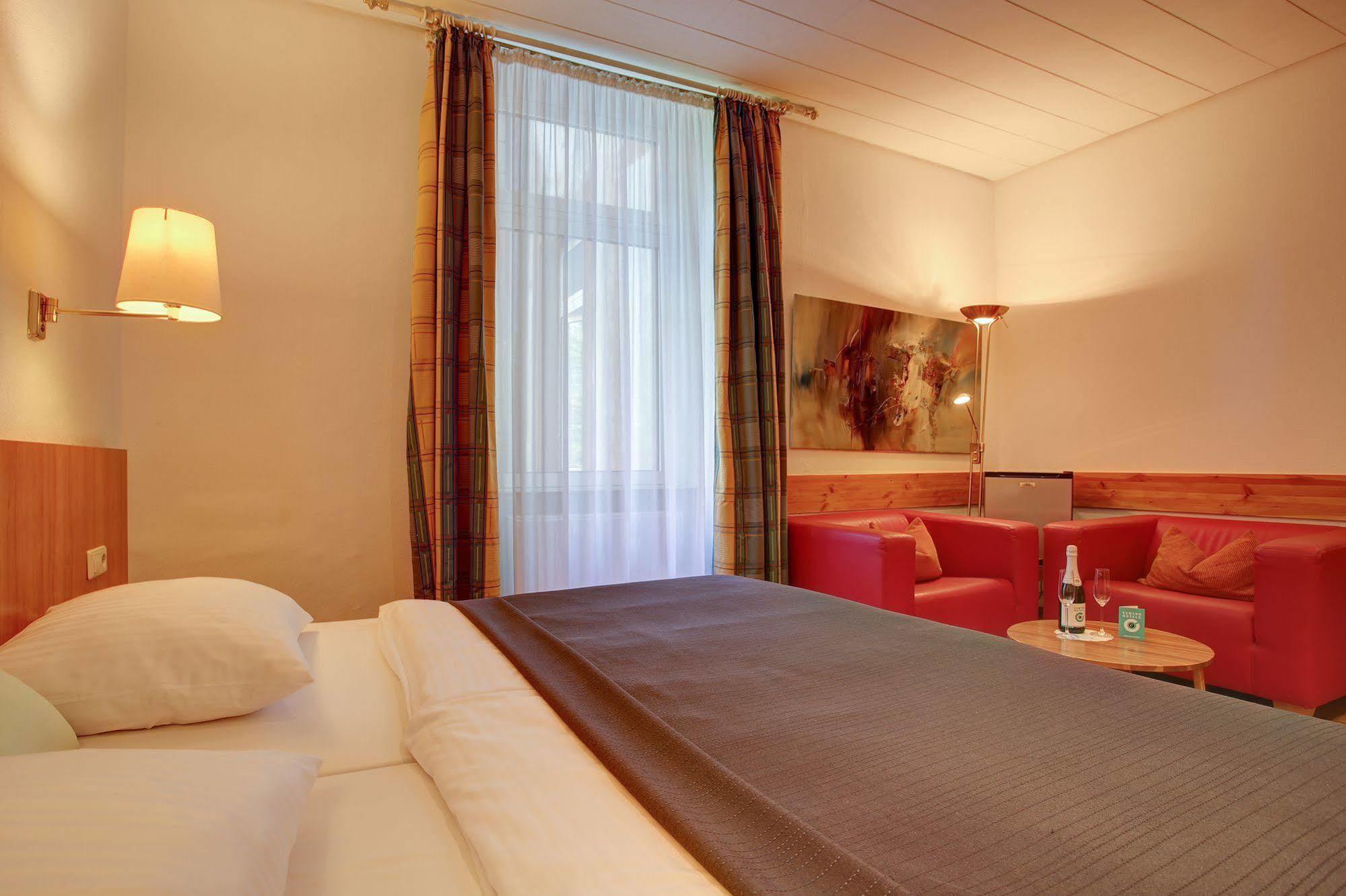 Trip Inn Hotel Blankenburg Карлсруе Екстер'єр фото