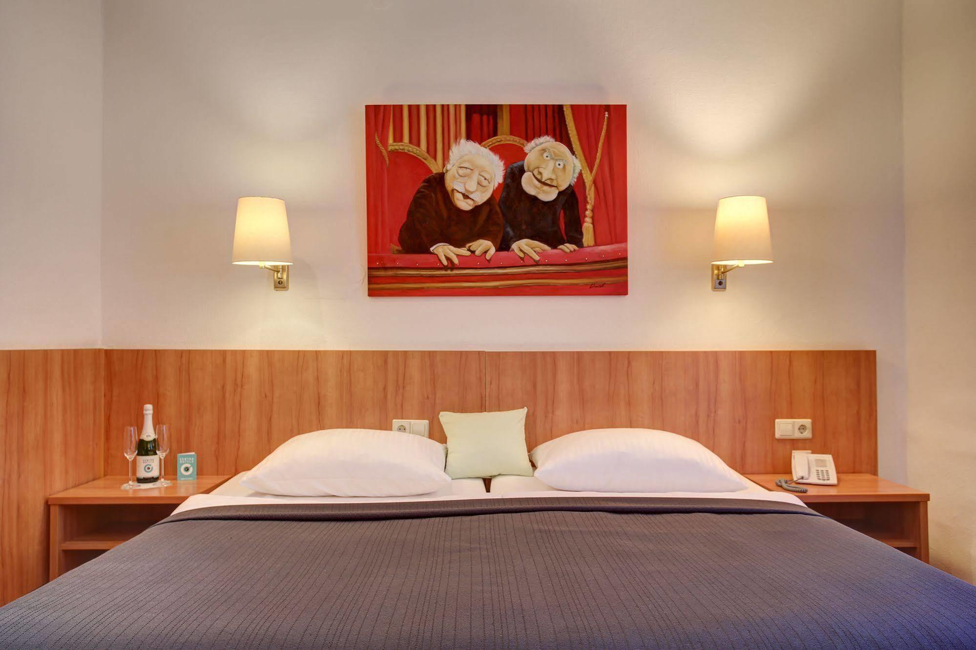 Trip Inn Hotel Blankenburg Карлсруе Екстер'єр фото